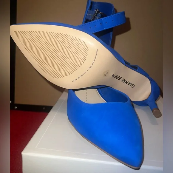 Blue Gianni Bini heels - Picture 2 of 3